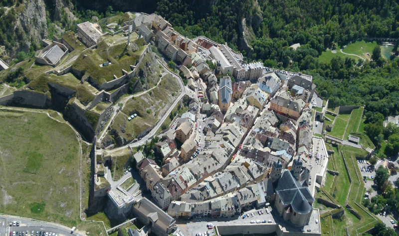 鸟瞰-briancon-city