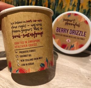 在包装上使用有趣的信息来唤起他们的年轻精神